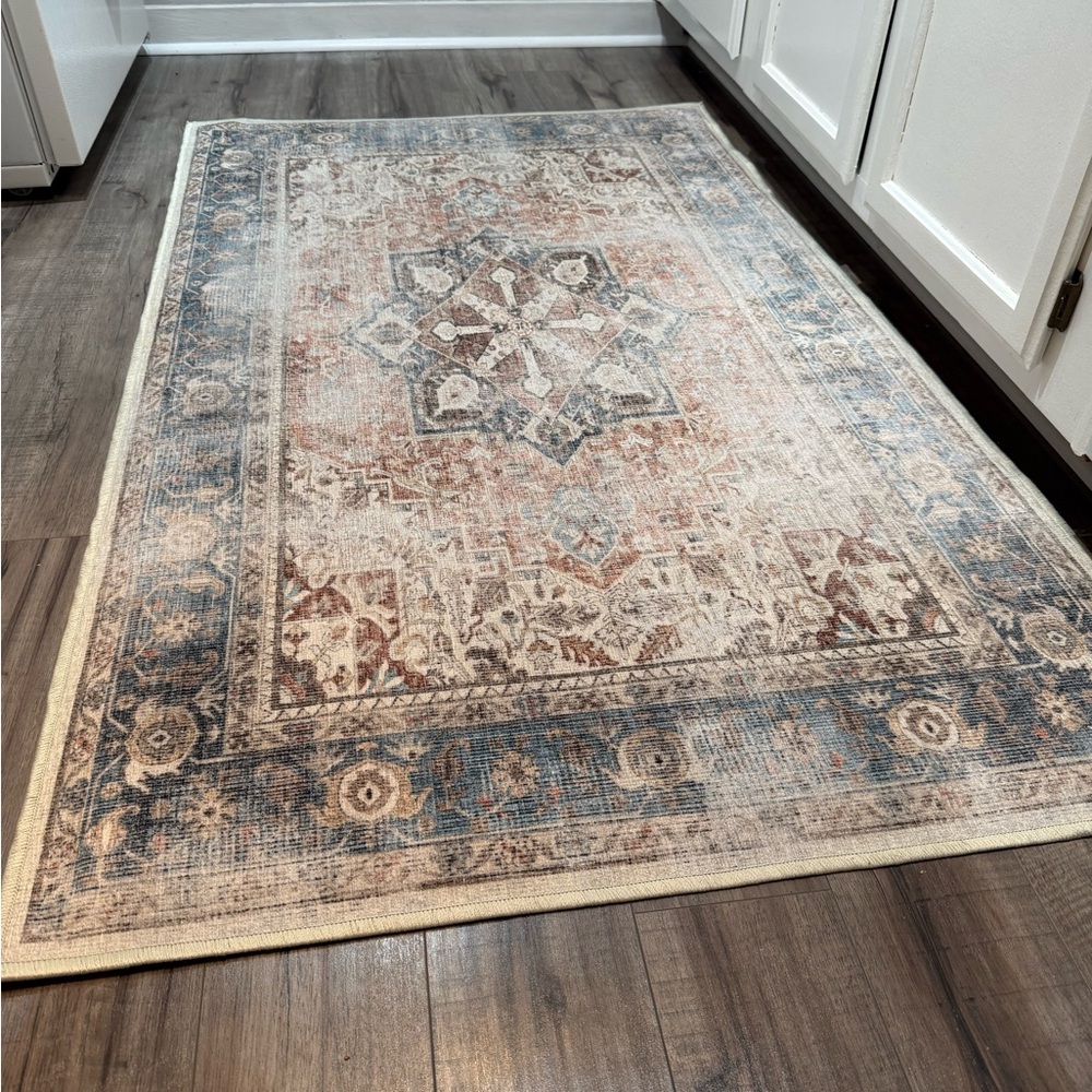 Ruggable 3x5 Rug Cover Vintage Style Area Rug - Picture 2 of 11